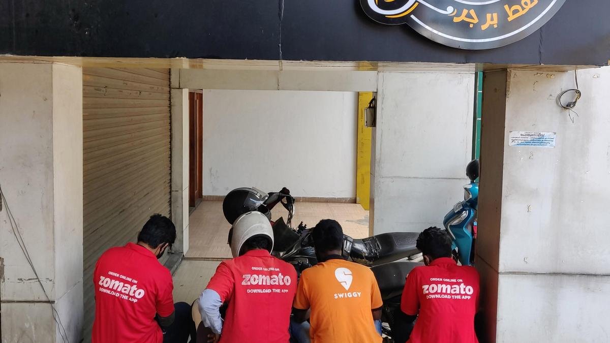 Food delivery personnel fear stigma as police intensify check under Operation Toofan