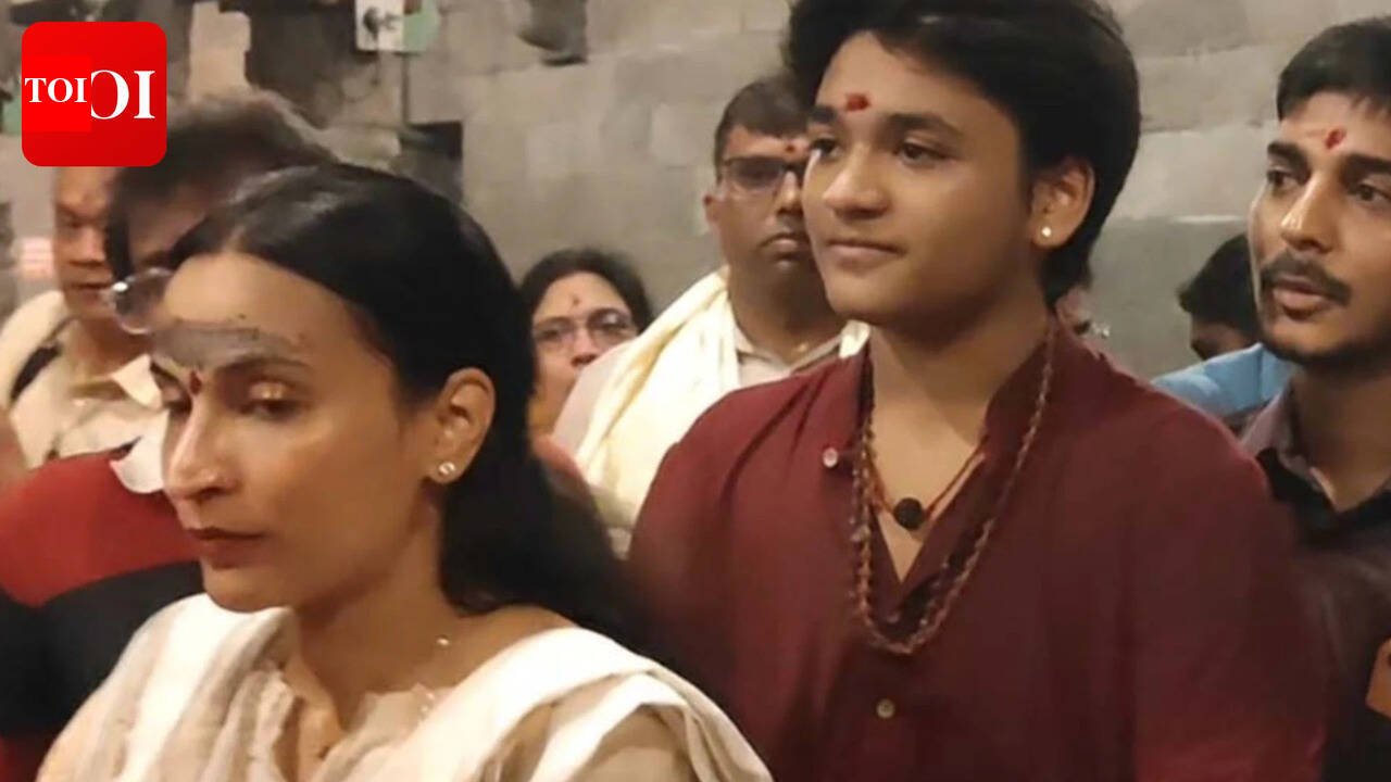 Aishwarya Rajinikanth visits Tiruvannamalai temple with son Linga