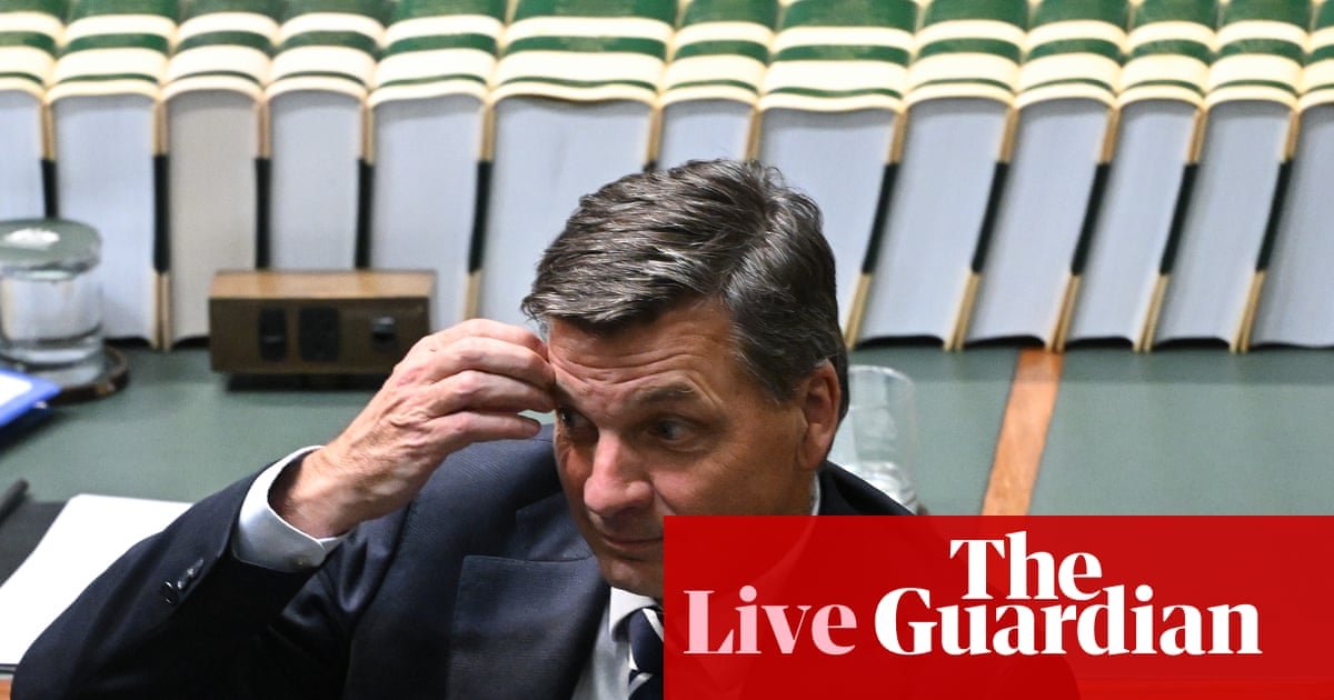 Australia politics live: Taylor says Coalition ‘lost trust’ of public as poll numbers keep falling; Monique Ryan pushes bill to fix Hecs debts