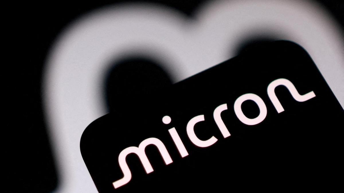 AI-fueled demand boosts U.S. chip producer Micron to record results
