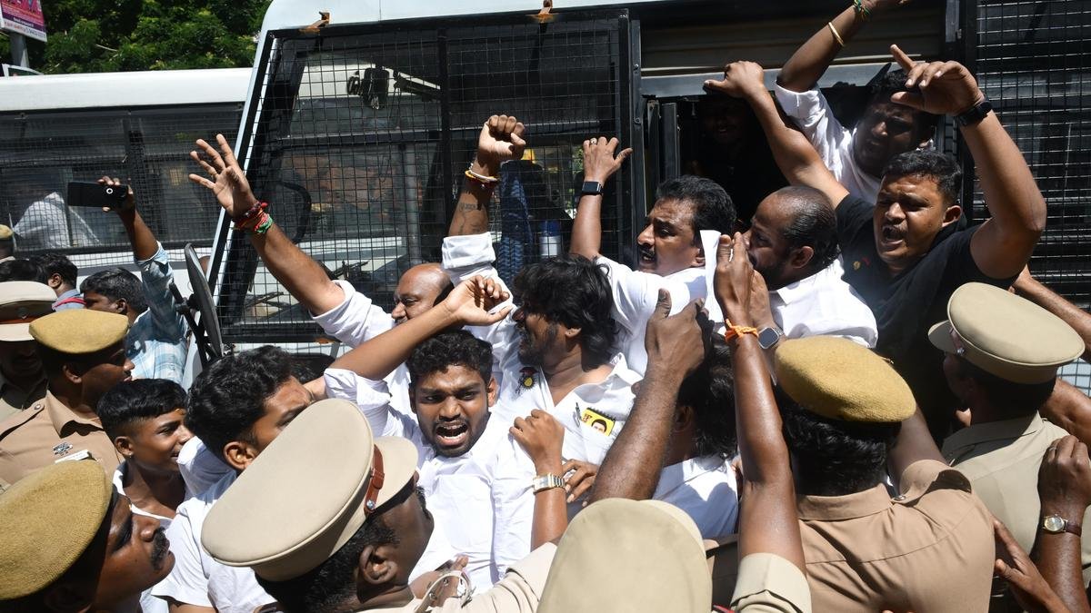 DMK cadre protest against Minister in Salem, arrested