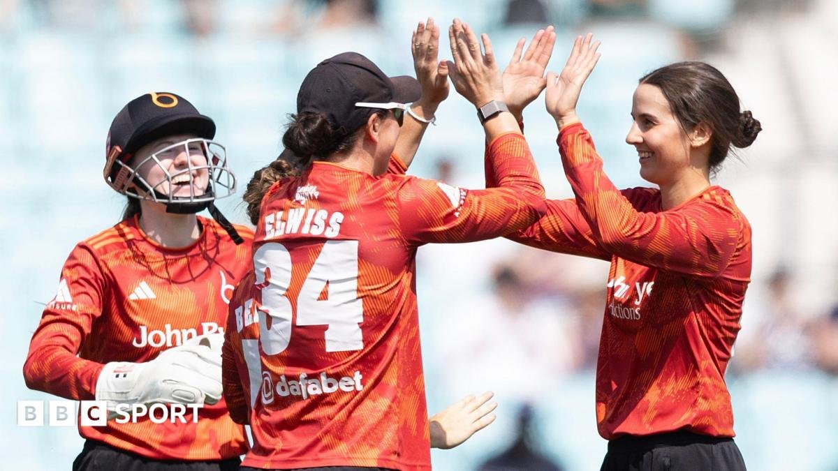 Blaze into Blast final after seeing off holders Surrey