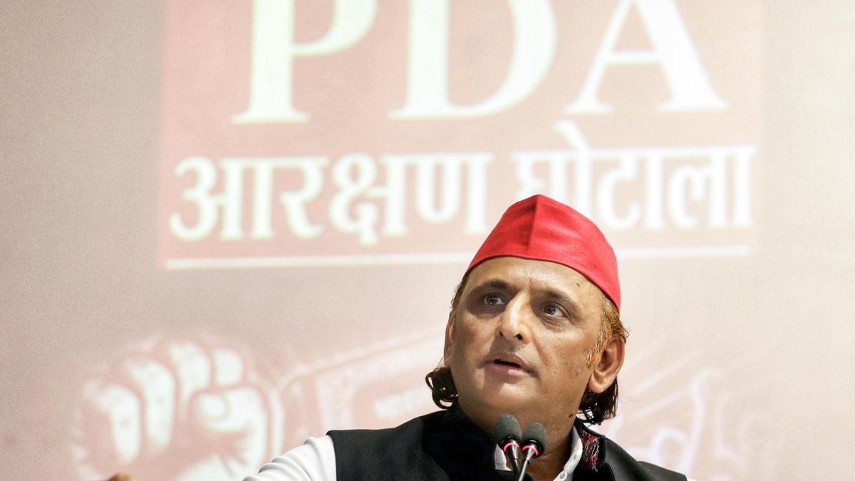 Akhilesh alleges students abducted by U.P. police in Prayagraj, authorities refute claim