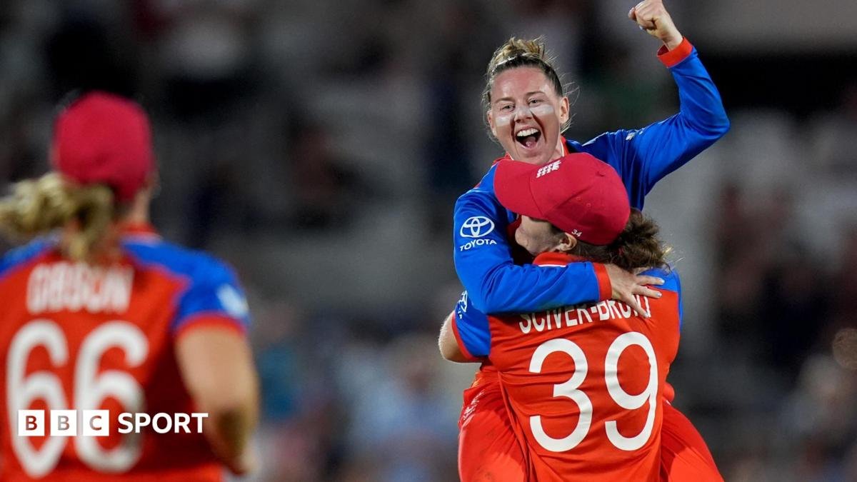 Sciver-Brunt leads superb England into World Cup final