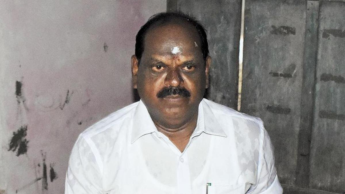 Court allows DVAC to conduct further probe in case against ex-Minister Vaithilingam
