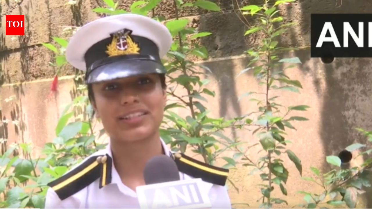 Meet 18-year-old Tanvi Sharma who chose the Merchant Navy over NEET and JEE, and cracked it in just one month through self-study
