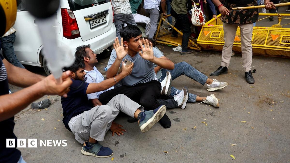 Why are thousands protesting for education reform in India?