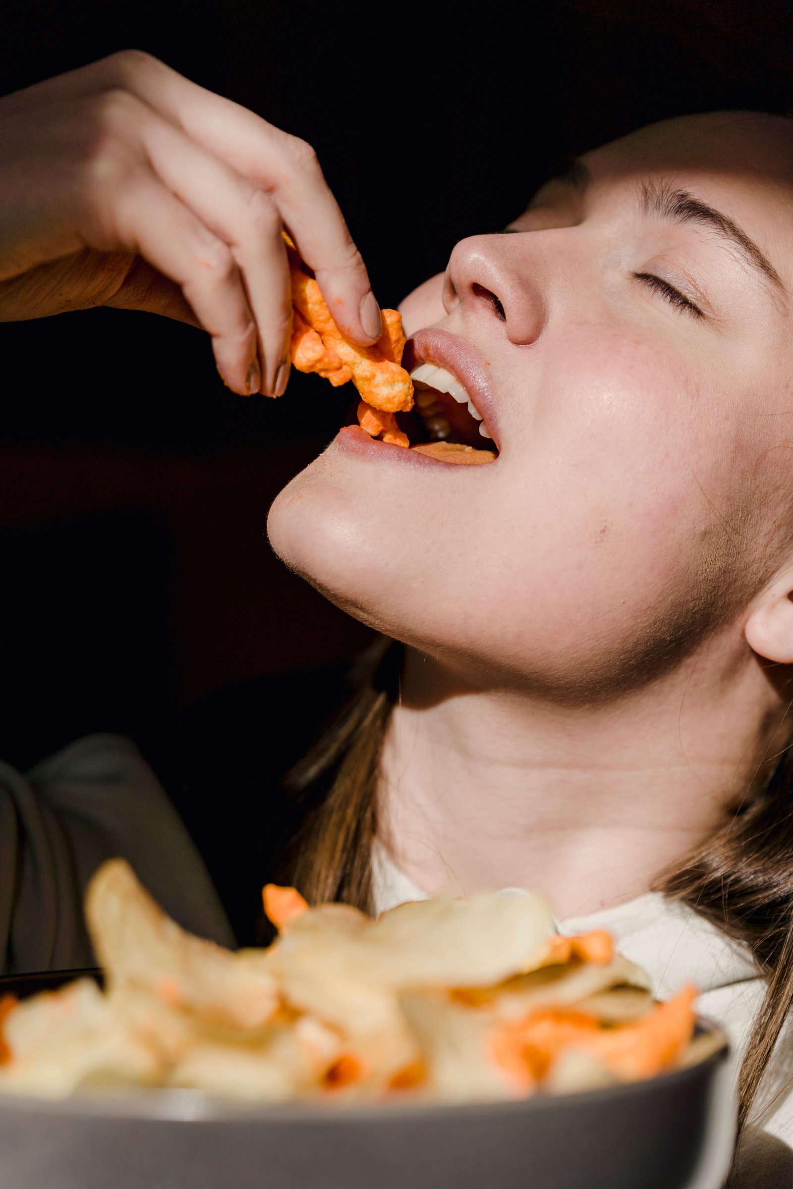 Fighting late-night cravings? Fitness coach Raj Ganpath explains the connection with sleep, stress and metabolic health
