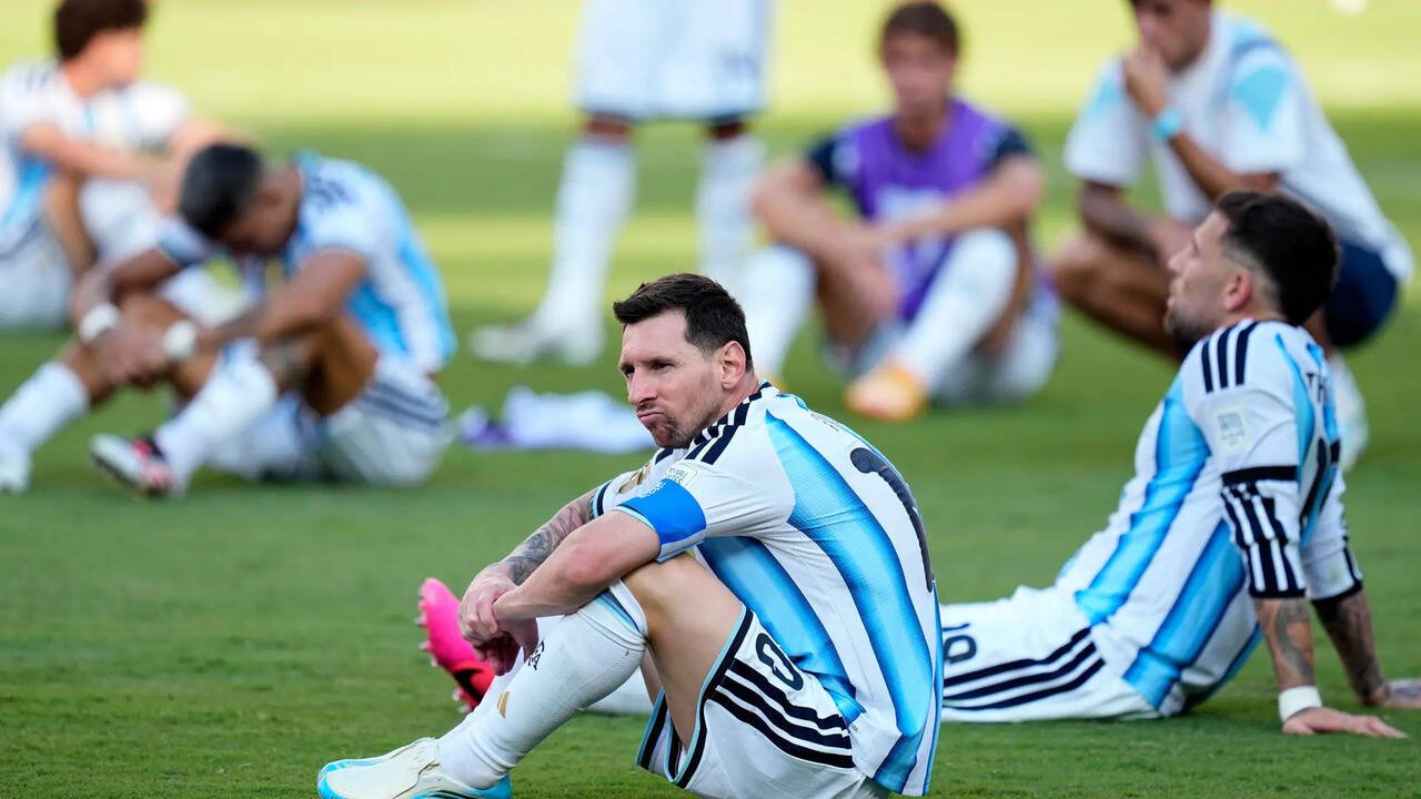 'Your tears are our tears, Captain': Heartbroken Messi breaks down after defeat