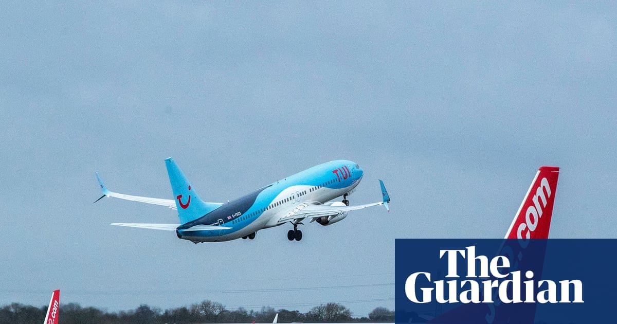 Summer holiday bookings bounce back amid fragile Middle East ceasefire, Jet2 says