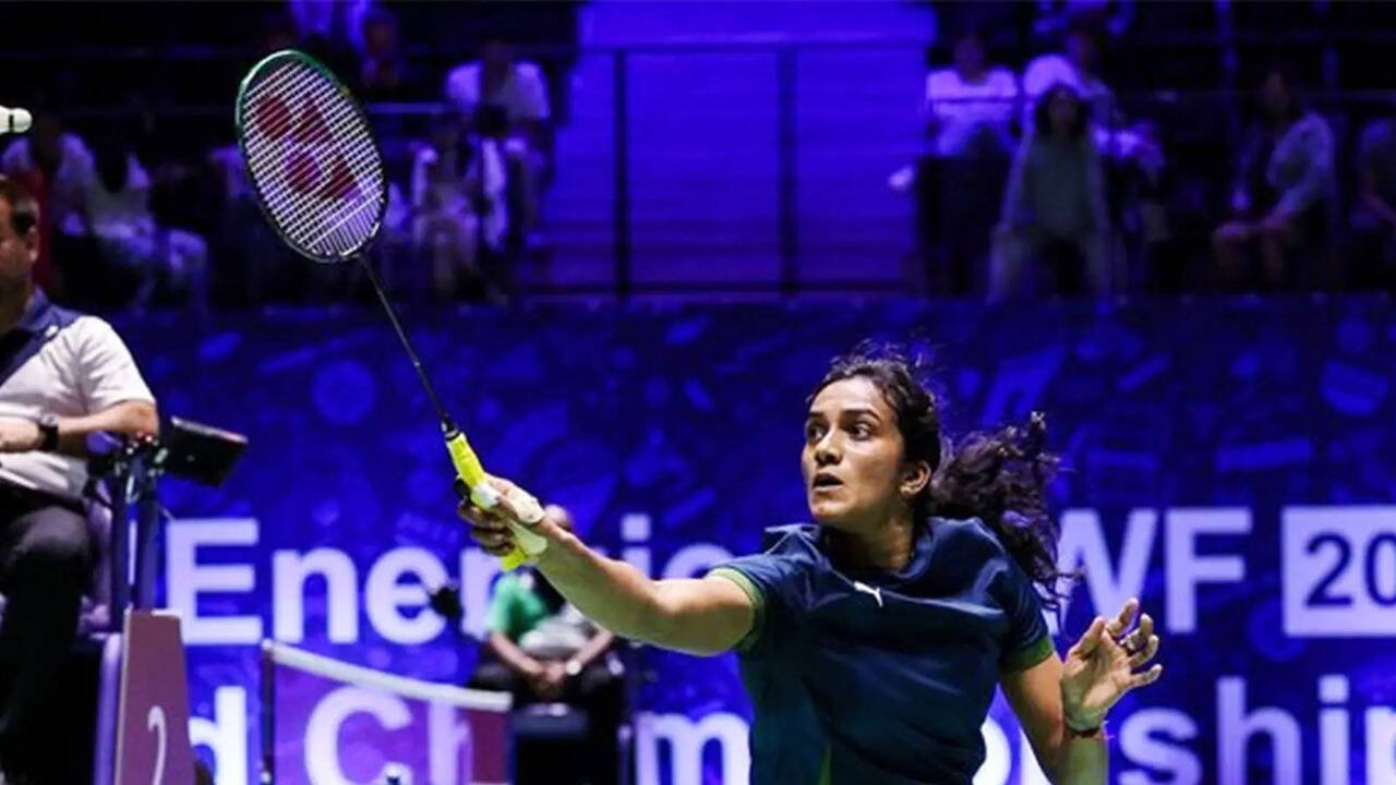 PV Sindhu breaks Yufei jinx, becomes 1st Indian woman to reach Japan open final