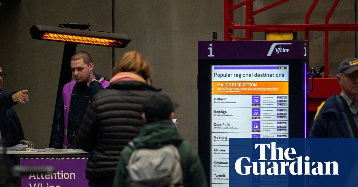 Telstra blames ‘software defect’ for major outage that hit mobiles, trains and triple-zero calls