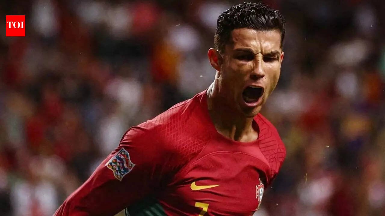 Cristiano Ronaldo turns hotel window into party balcony as Portugal fans takeover Toronto streets after FIFA World Cup 2026 Croatia win