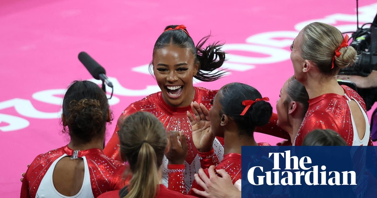 Abi Martin snatches Commonwealth bronze for England in gymnastics team final