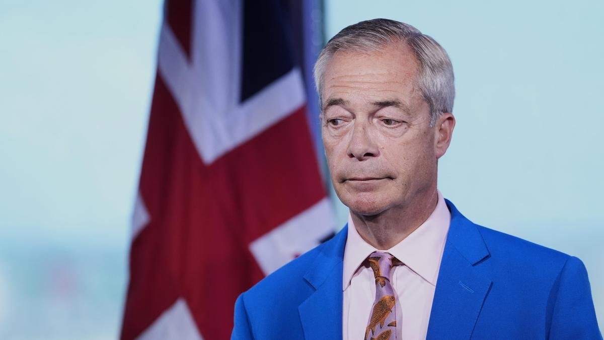 Main U.K. parties refuse to fight Farage in byelection
