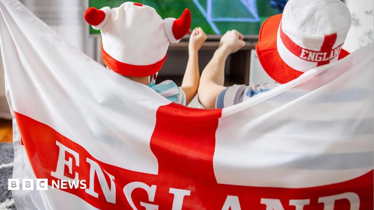 Tuchel wants young England fans to stay up for 1am World Cup clash - but should they?