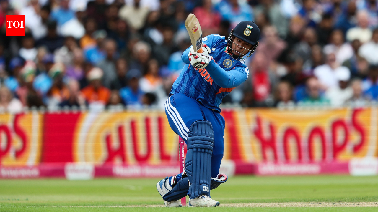 Watch: Sooryavanshi welcomes Archer with a stunning six on India debut