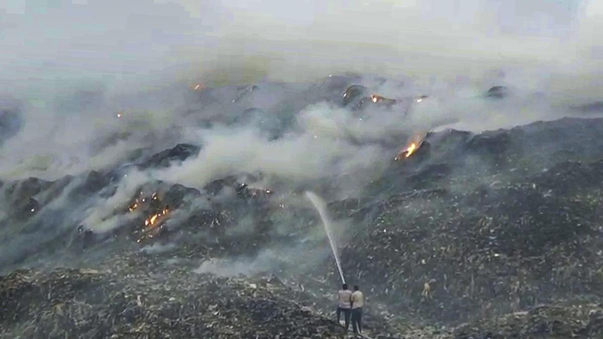 Activist flags ‘failed assurances’ to NGT after fire at Bandhwari landfill, seeks probe by pollution control body