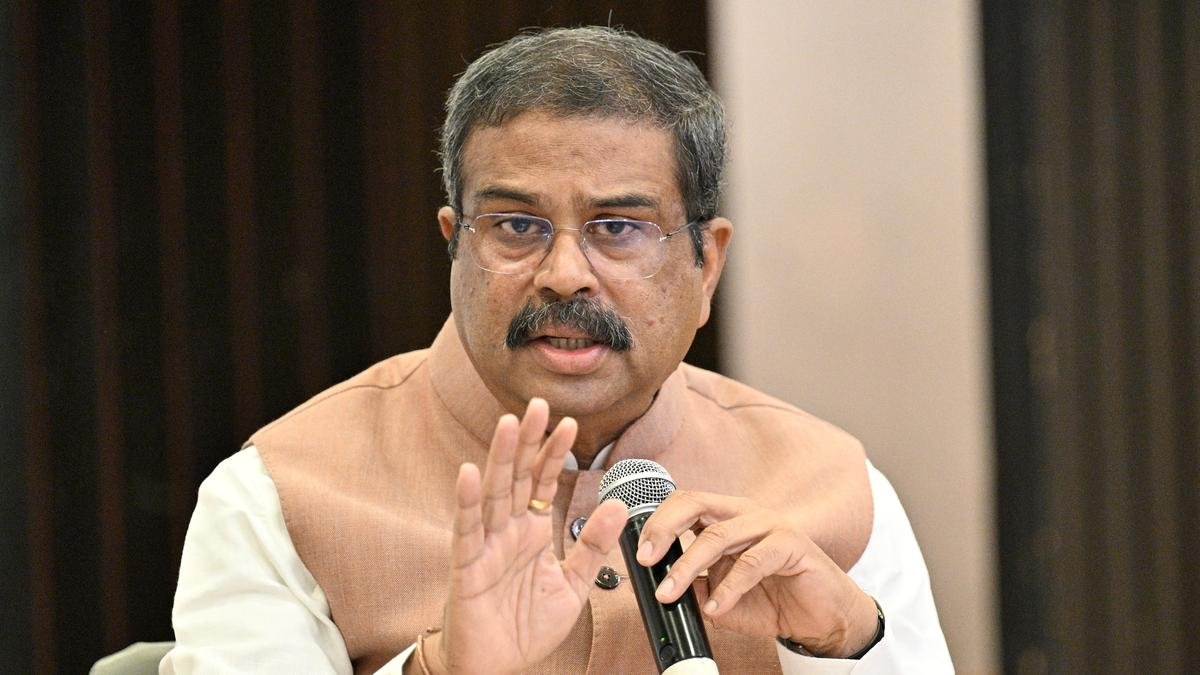 Jantar Mantar protest LIVE: Dharmendra Pradhan resigns as Union Education Minister