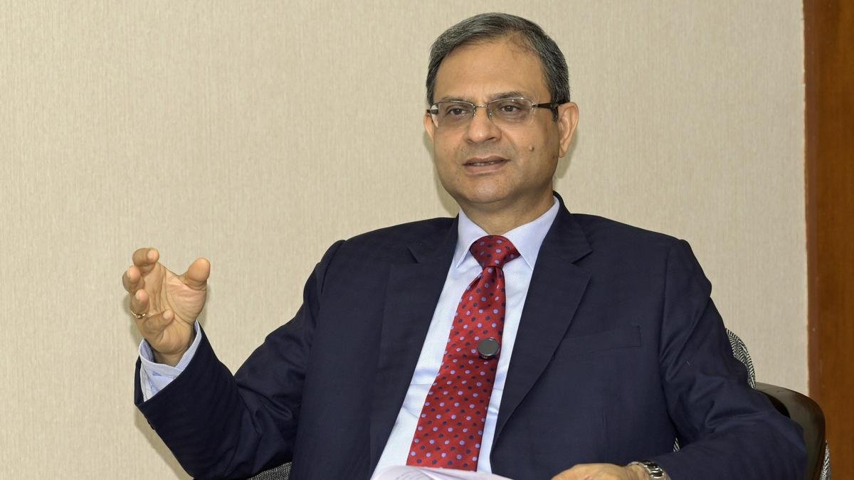 RBI sees rupee as undervalued; FCNR(B) inflows cross $32 billion