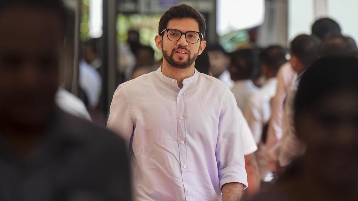 400 NEET protesters detained in Mumbai; Aditya Thackeray visits police station