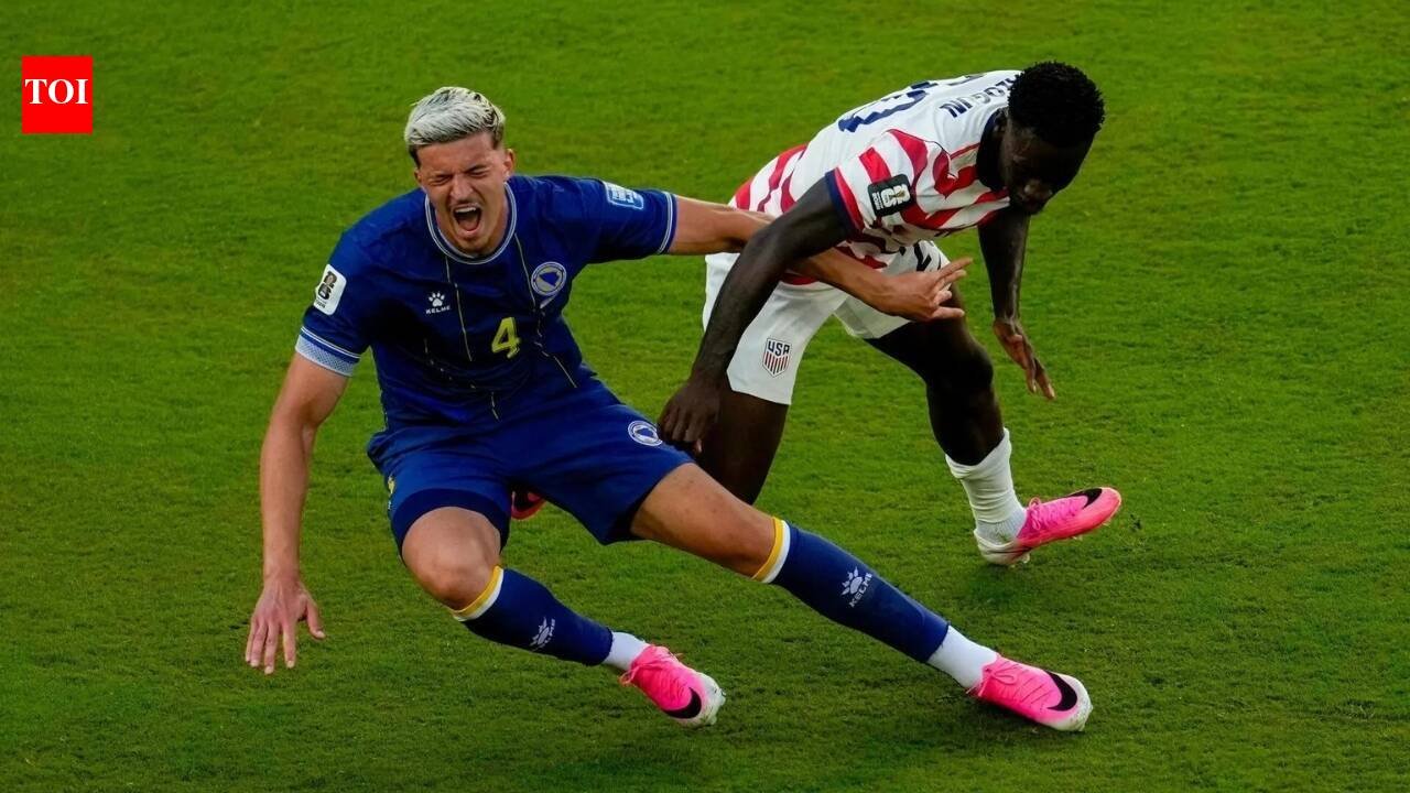 FIFA suspends USA top scorer's ban, clears him for World Cup clash with Belgium