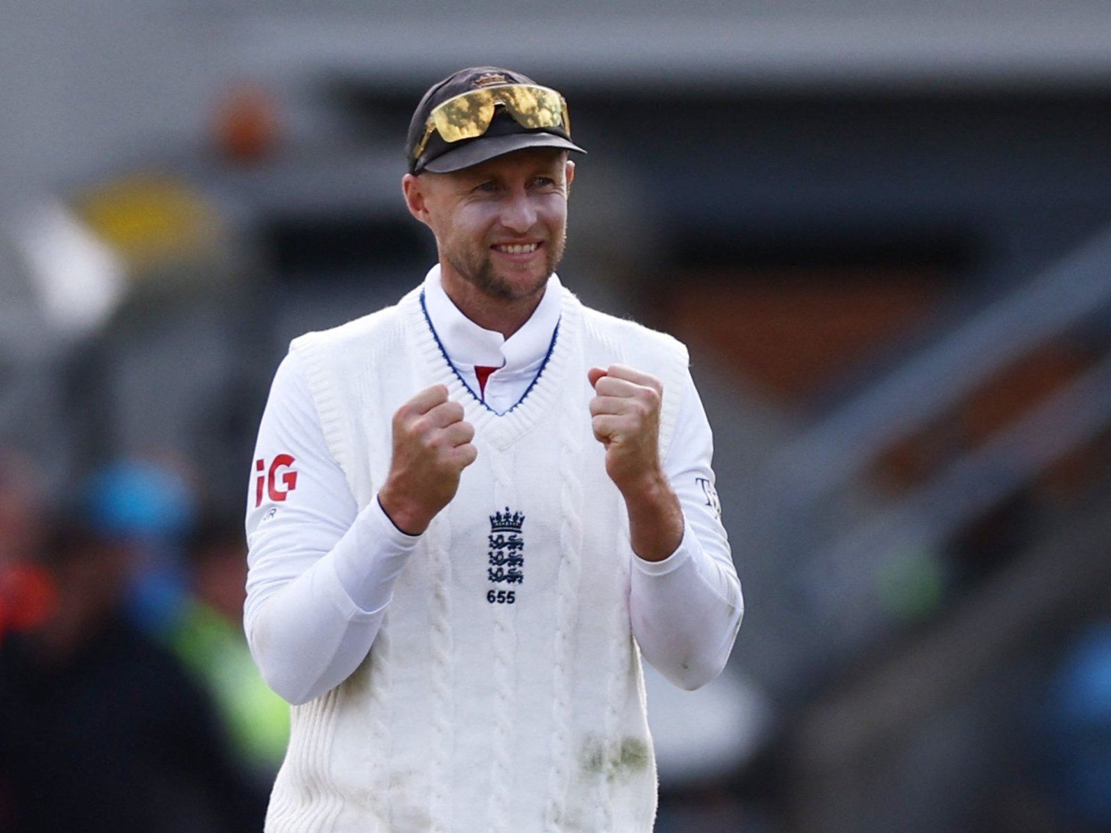 England thrash Pakistan by an innings and 103 runs in first Test