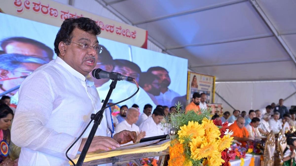 Union government following anti farmers policies, says Minister