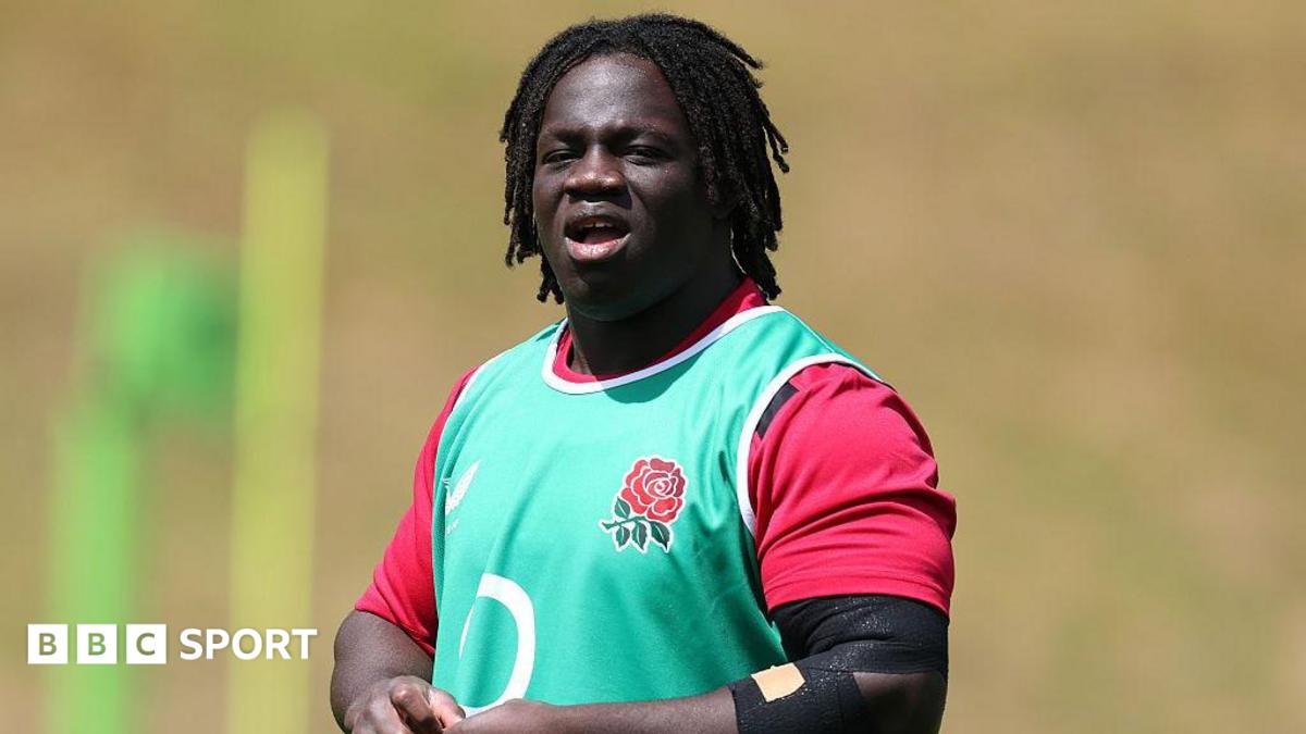 Five players get first England deals in Borthwick shake-up