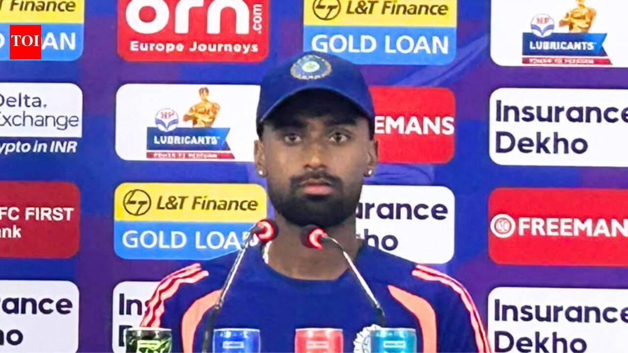 'His consistency in hitting the same spot is world class': Suthar lauds Jadeja
