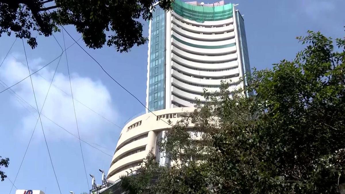 Stock markets take winning run to 4th day as crude oil prices drop sharply; Nifty surges 1.6%