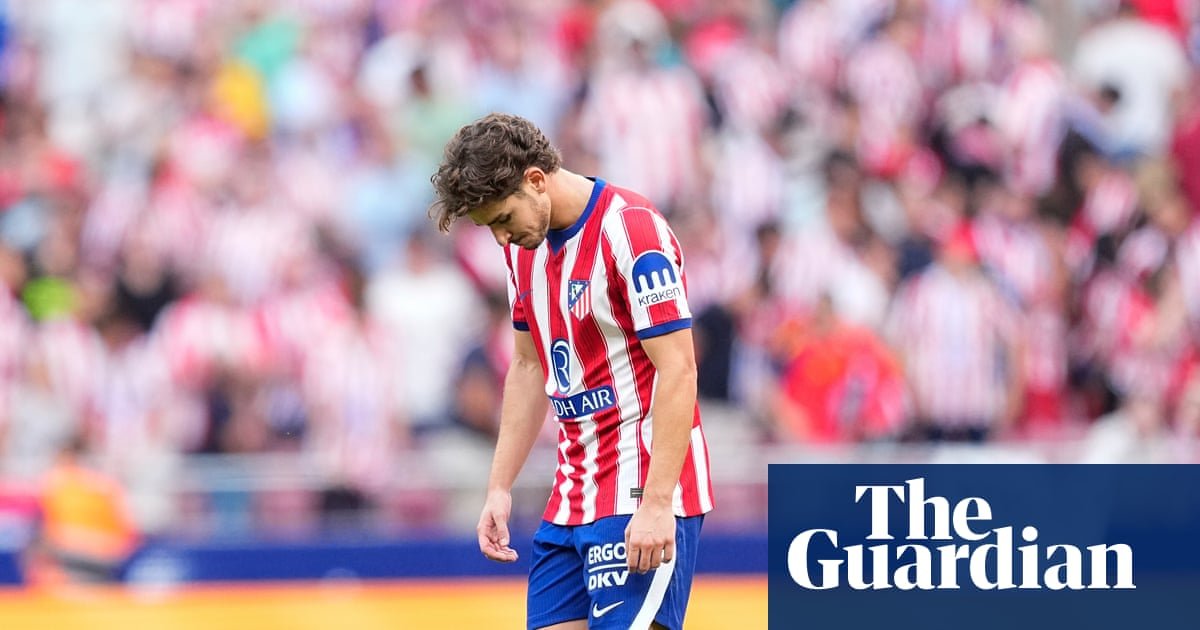 Julián Álvarez walks alone at Atlético in transfer saga with no end – and no winners | Sid Lowe