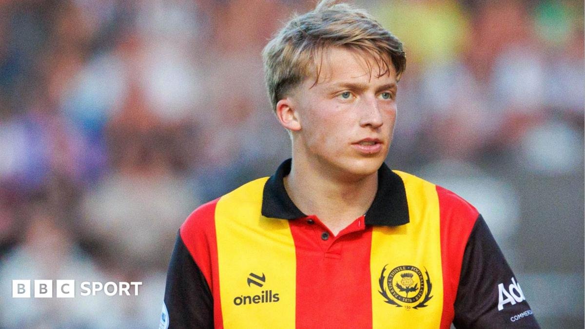 Stanway boosts Thistle promotion bid - watch live on BBC