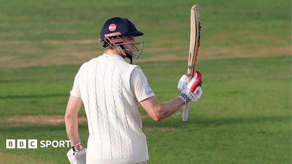 Crawley helps Kent take charge against Northants