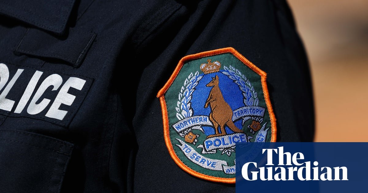 Aboriginal community police officers sue NT authorities over alleged racial abuse and discrimination