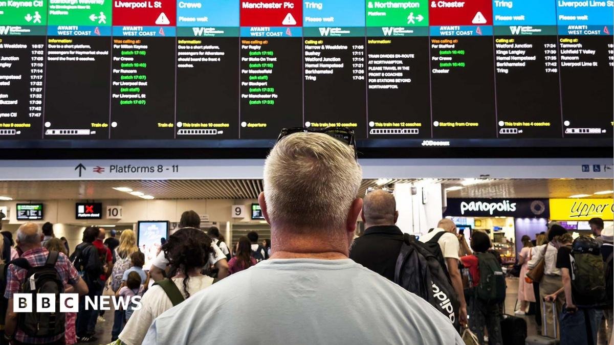 How a 90-second power outage sparked chaos for rail commuters