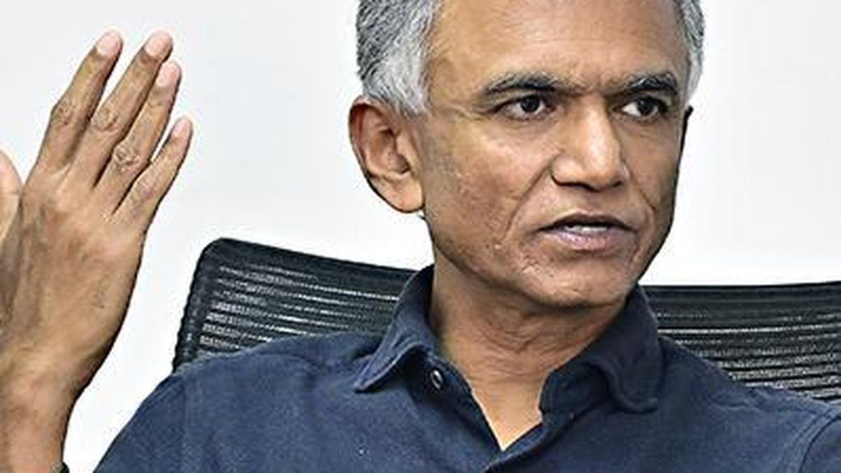 Krishna Byre Gowda directs GBA to take disciplinary action against officials over failure to address streetlight issue