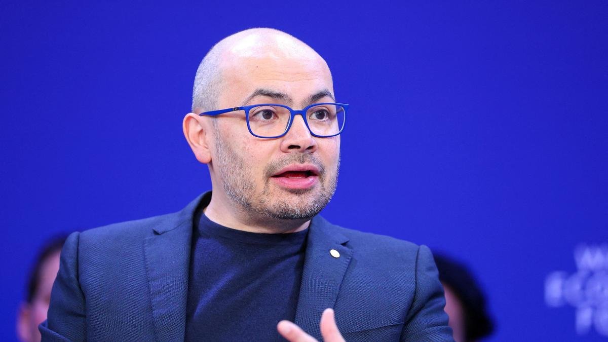 Google shakes up AI leadership as DeepMind chief Demis Hassabis shifts role