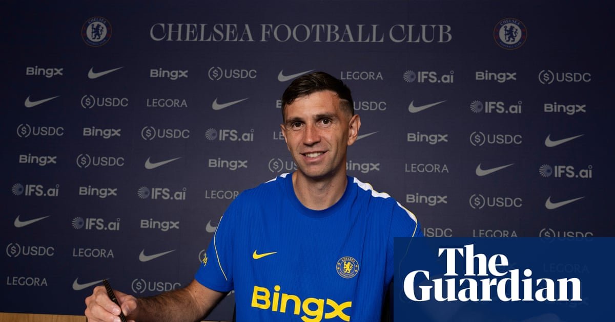 Emiliano Martínez finally gets his Villa exit with £7.5m move to Chelsea