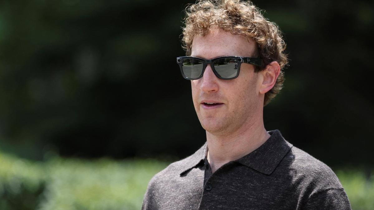 Mark Zuckerberg sends apologies for ‘errors in operating the platform’, government sources say