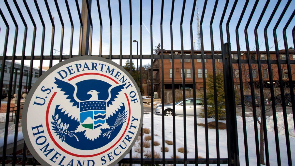 US courts clear way for deportations of South Sudan, Myanmar nationals