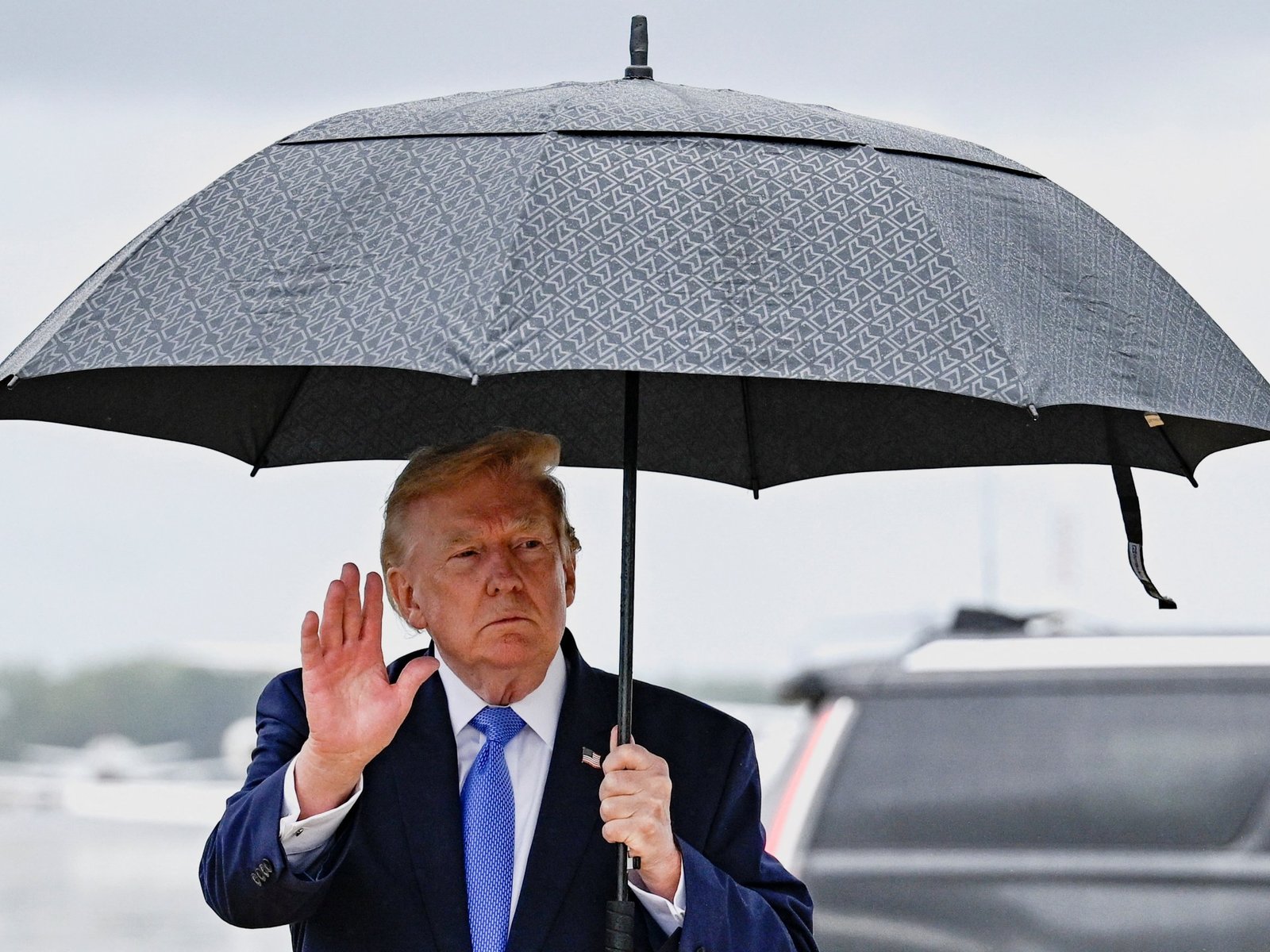 Trump says new round of Iran talks will begin Monday