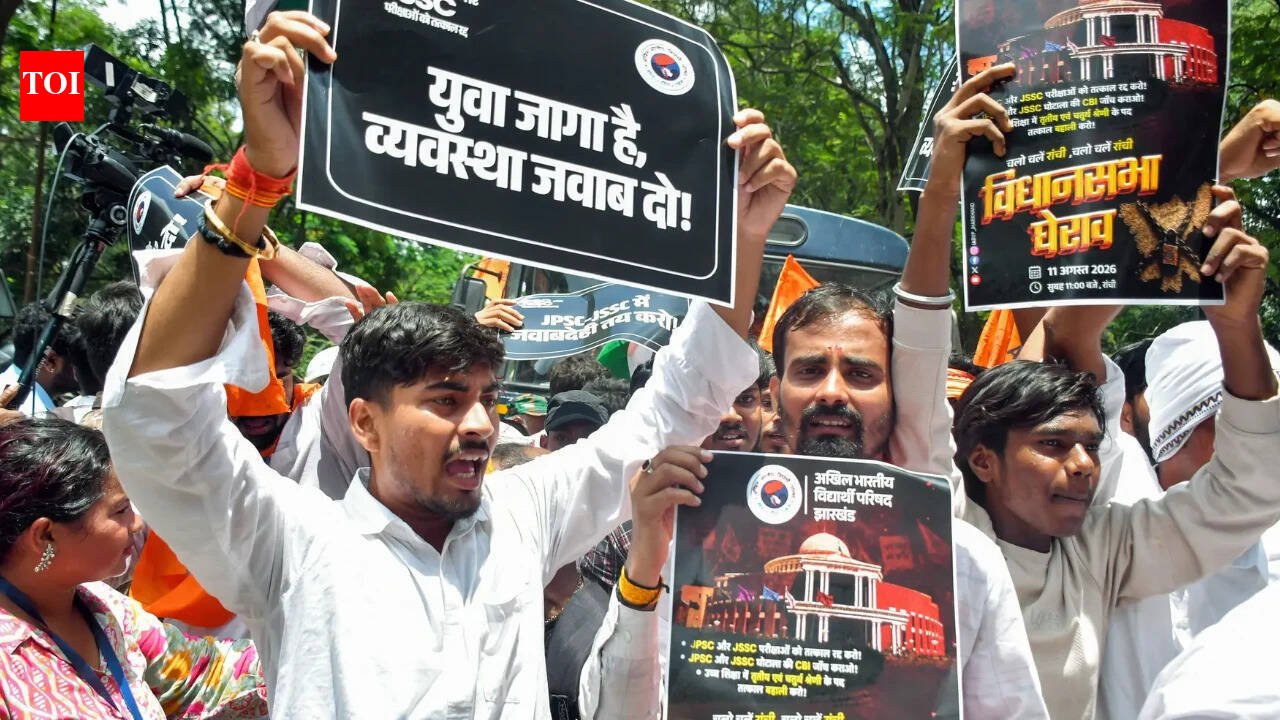 MP Parimal Nathwani urges Jharkhand CM Hemant Soren to resolve students' demands through dialogue following lathi charge