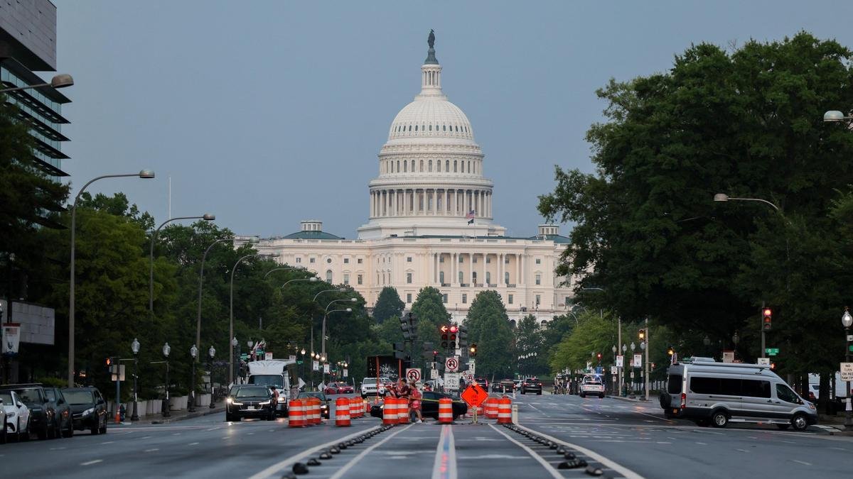 U.S. Senate passes short-term funding Bill to avert federal shutdown before election