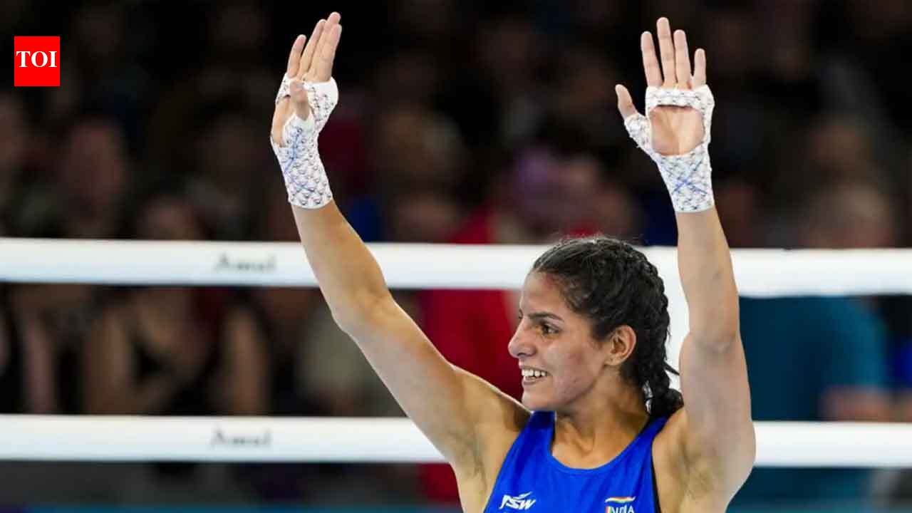 CWG: Sakshi Chaudhary defeats Ruby White to win Women's 51kg Boxing Gold