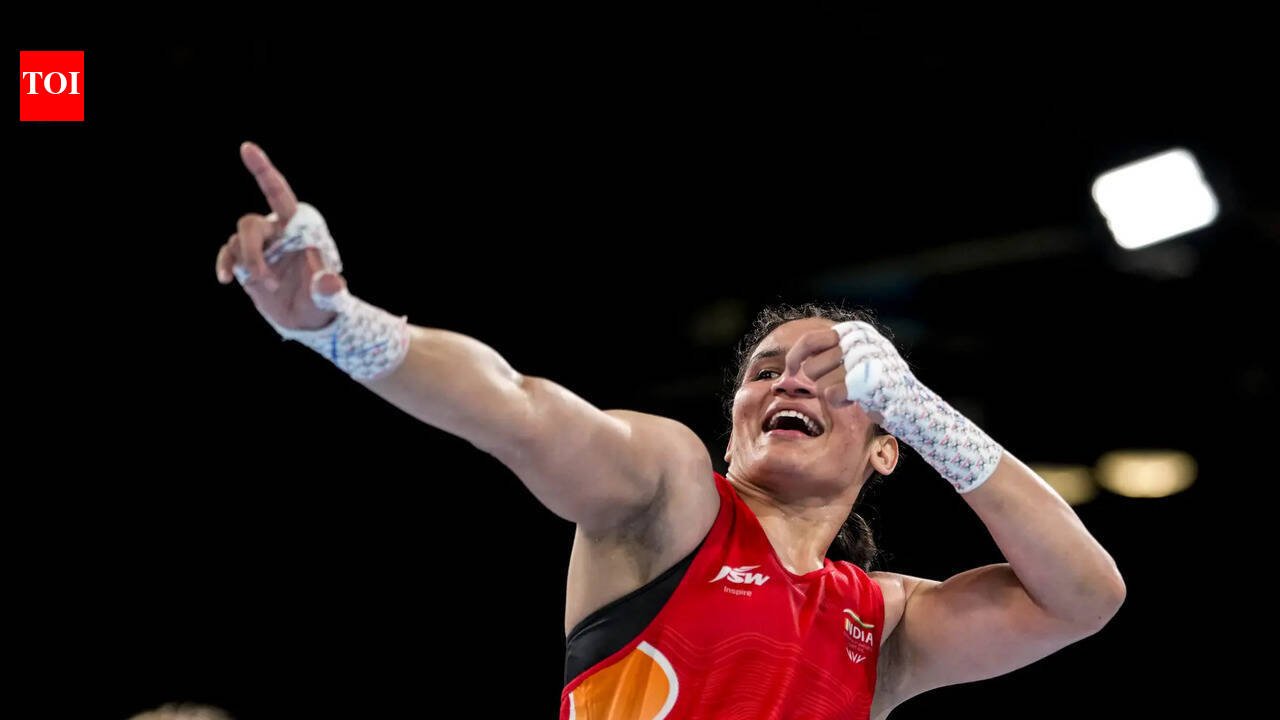 Perfect 5-0! Indian boxers storm into CWG finals after dominant semifinal sweep