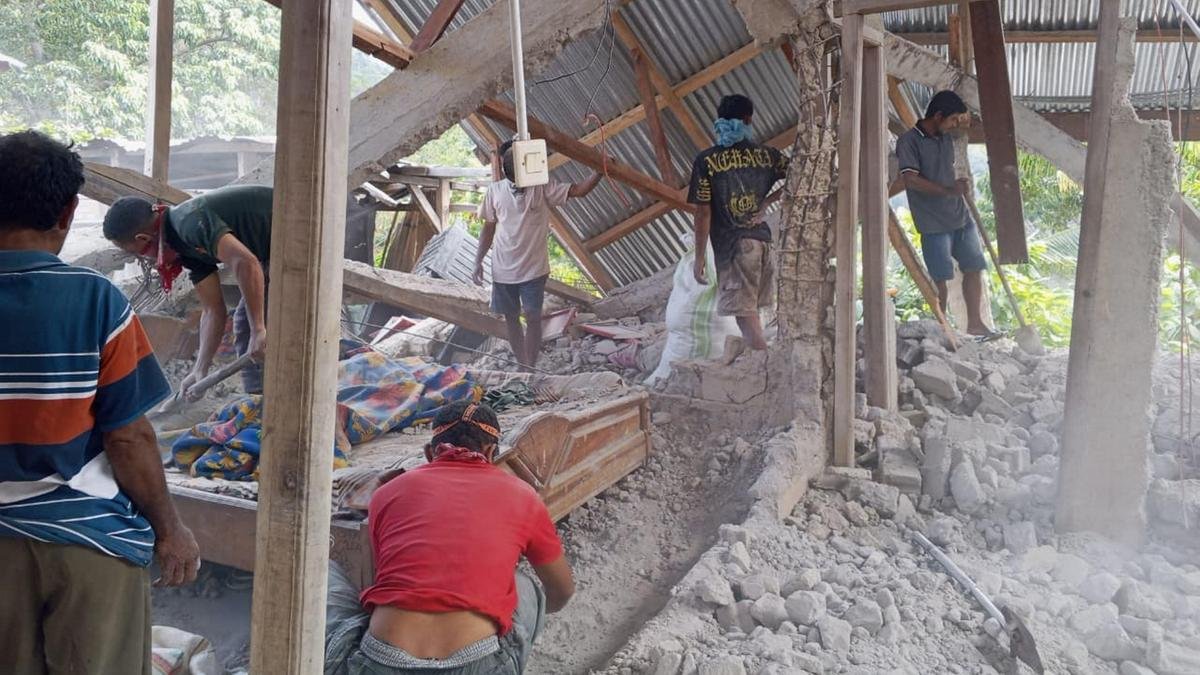 Indonesia earthquake kills at least 38, topples buildings; tsunami warning lifted
