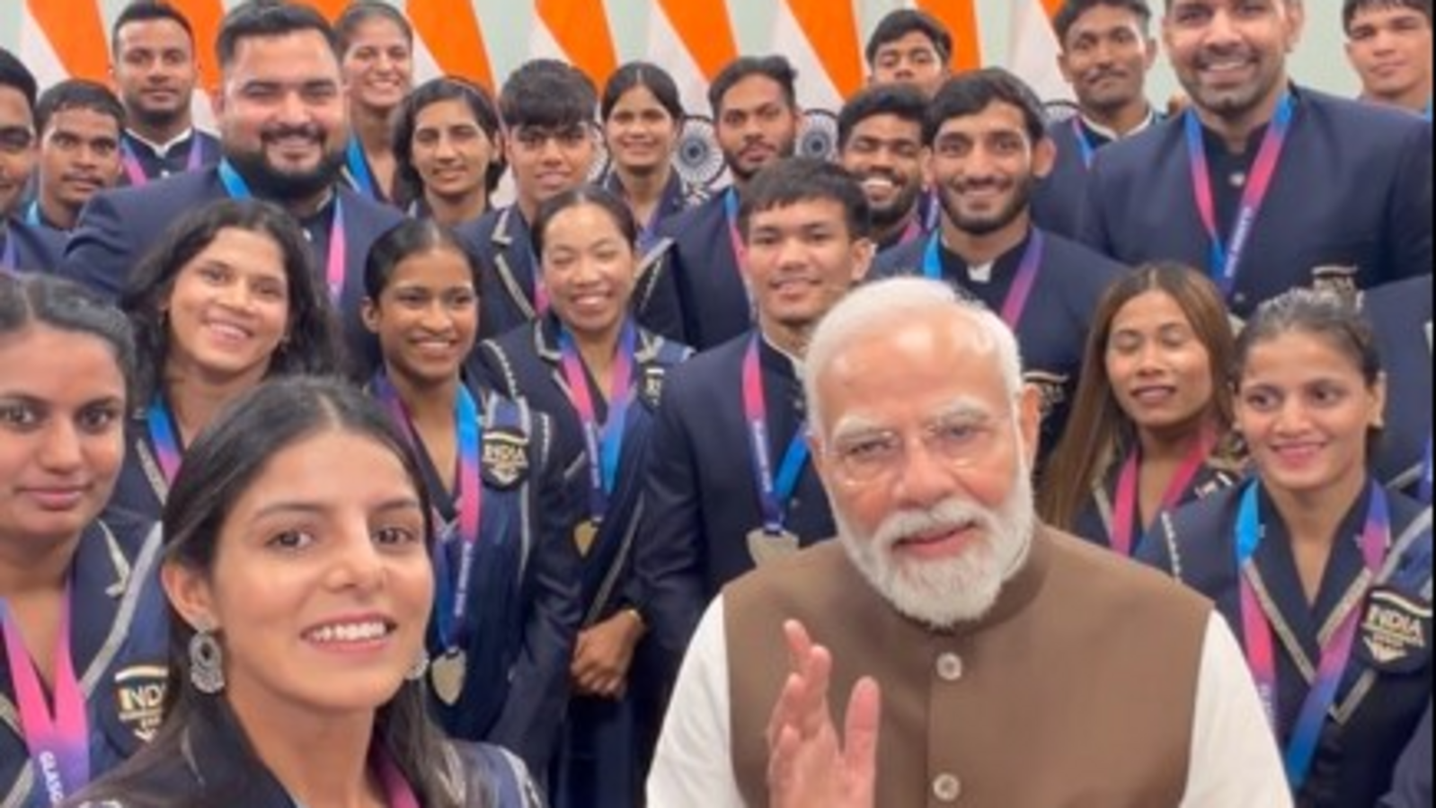 'Cheer 4 Bharat': PM Modi meets CWG medal winners, shares new video