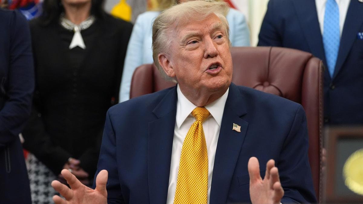 Erratic Trump left with few exits in Iran war | Data