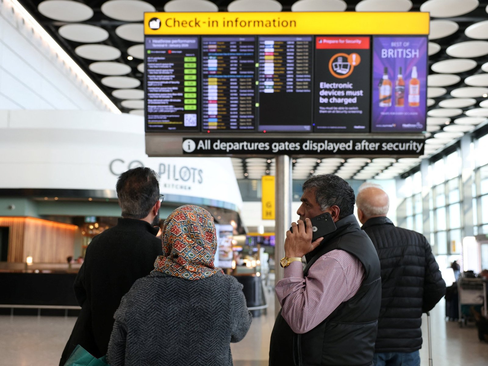 US-Israel war on Iran upends Europe’s summer holiday travel patterns